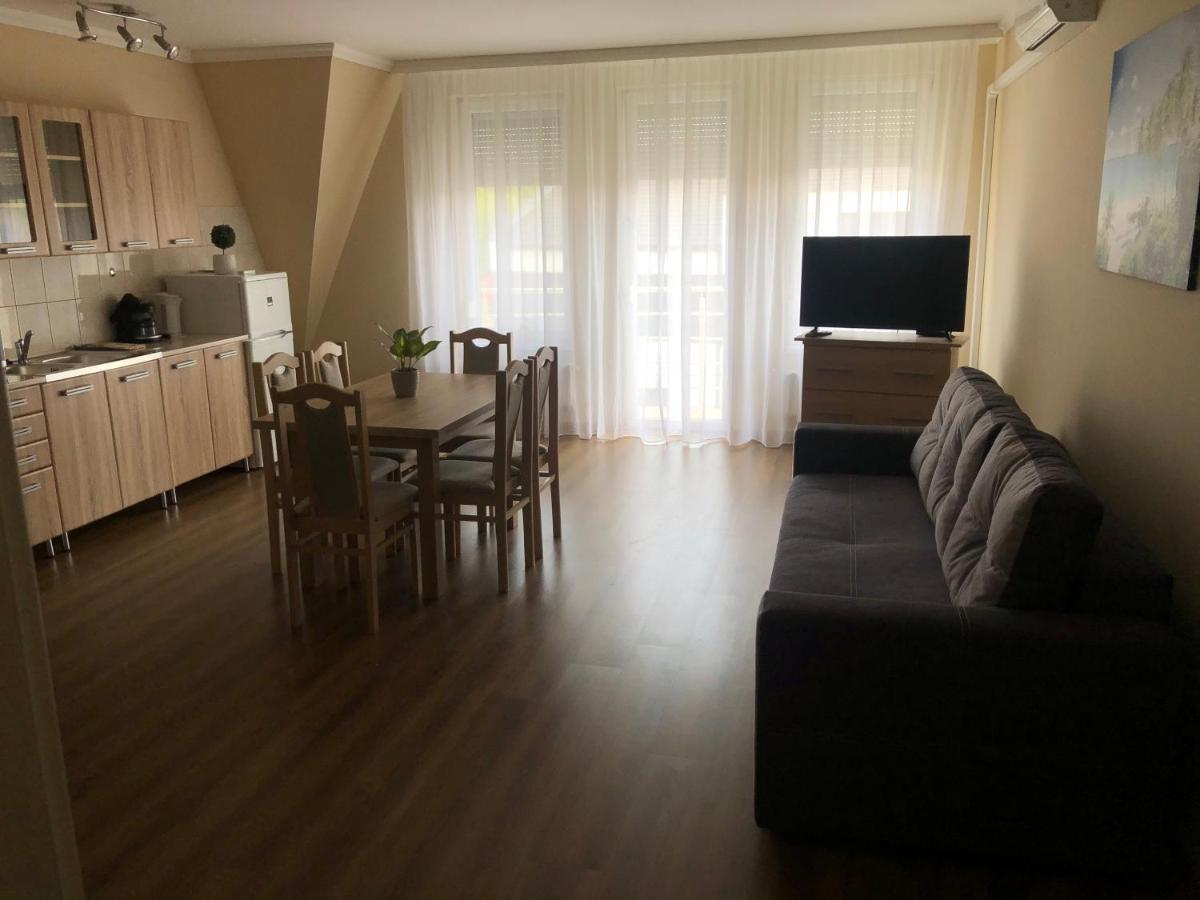 Alina Apartmanok Hajdúszoboszló Exterior foto